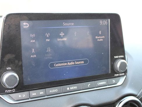 Used 2020 Nissan Sentra SV w/ Trunk Package image 8