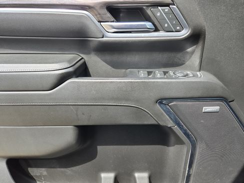 Used 2024 Chevrolet Silverado 2500 LTZ AWD/4WD image 18