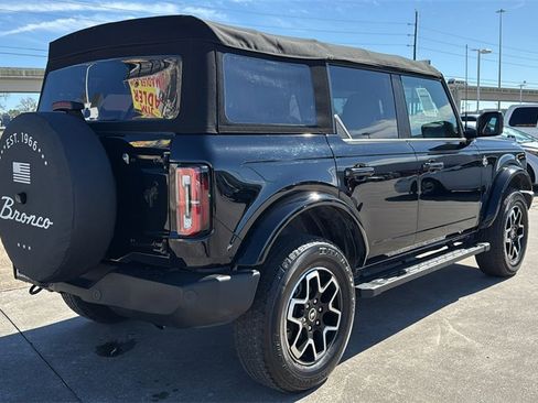 Used 2023 Ford Bronco Outer Banks image 7