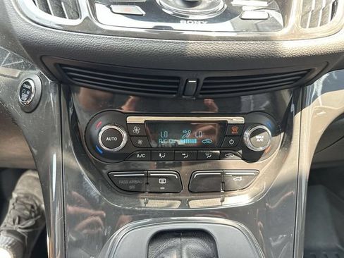 Used 2014 Ford Escape Titanium FWD image 19