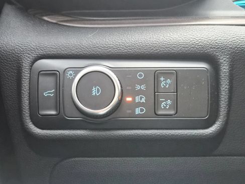 Used 2024 Ford Explorer Limited w/ Limited Technology Package AWD/4WD image 17