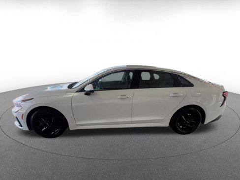 Used 2025 Kia K5 LXS FWD image 8