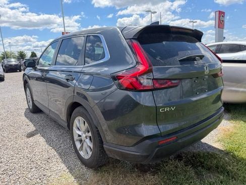 Used 2025 Honda CR-V EX image 4