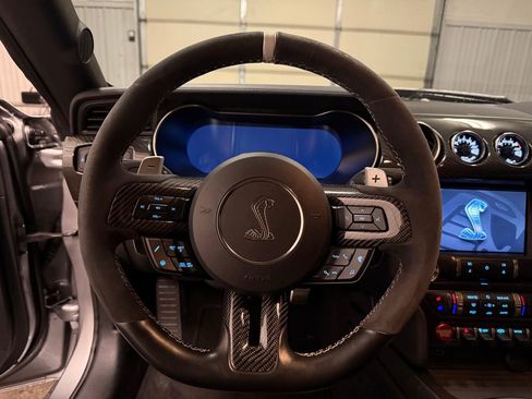 Used 2020 Ford Mustang Shelby GT500 w/ Technology Package image 11