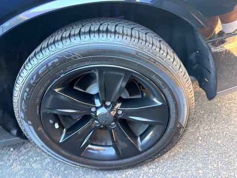 Used 2020 Dodge Challenger SXT RWD image 8