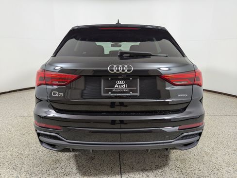 New 2025 Audi Q3 2.0T Premium image 6