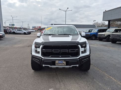 Used 2019 Ford F150 Raptor w/ Equipment Group 802A Luxury image 3