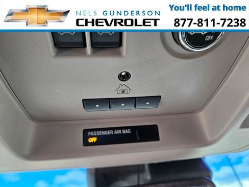 Used 2018 Chevrolet Suburban Premier image 38