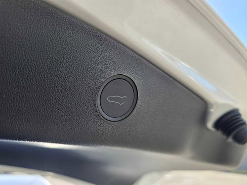 Used 2021 Tesla Model 3 Standard Range Plus RWD image 18