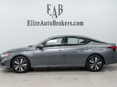 Used 2019 Nissan Altima 2.5 SL FWD image 2
