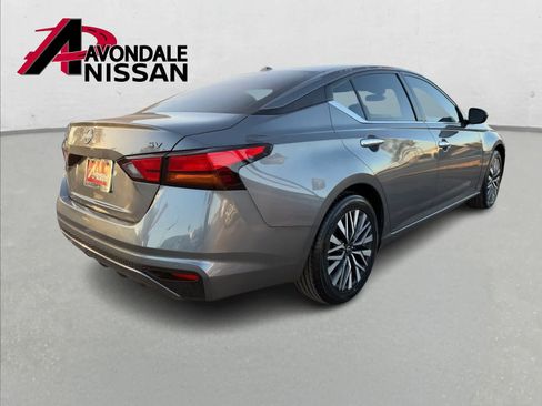 Certified 2024 Nissan Altima 2.5 SV image 4