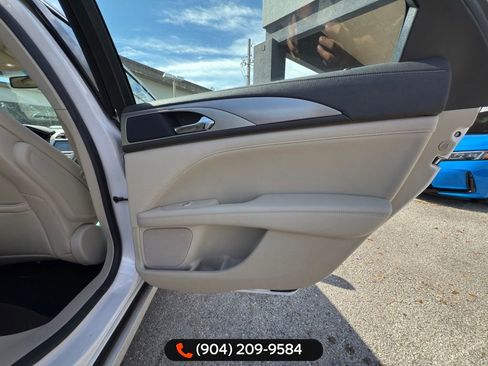 Used 2020 Lincoln MKZ image 27