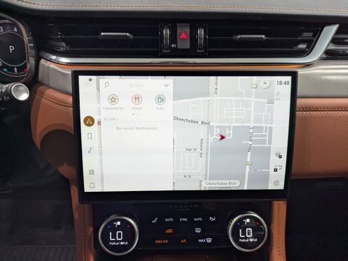 New 2026 Jaguar F-PACE R-Dynamic S image 17