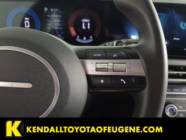 Used 2025 Hyundai Tucson SE AWD/4WD image 14