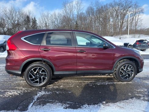 Used 2016 Honda CR-V SE image 8