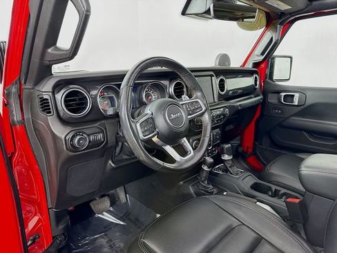 Used 2021 Jeep Wrangler Unlimited Rubicon w/ Xtreme Recon 35" Tire Package AWD/4WD image 9