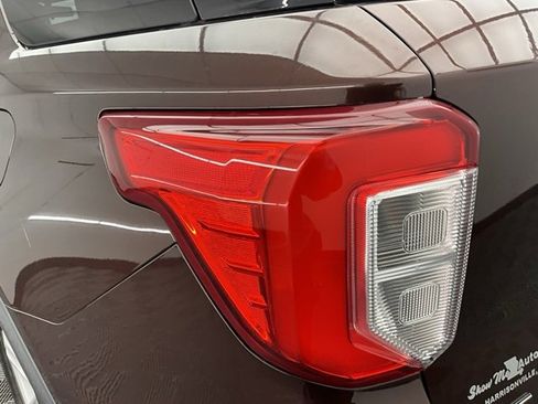 Used 2020 Ford Explorer XLT w/ Equipment Group 202A image 25