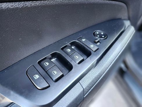 Used 2023 Kia Sportage LX image 15