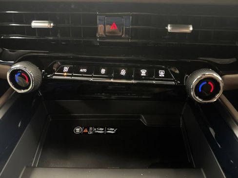 New 2026 Chevrolet Tahoe High Country AWD/4WD image 20
