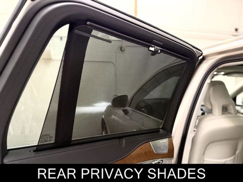 Used 2018 Volvo XC90 T6 Inscription w/ Convenience Package image 16