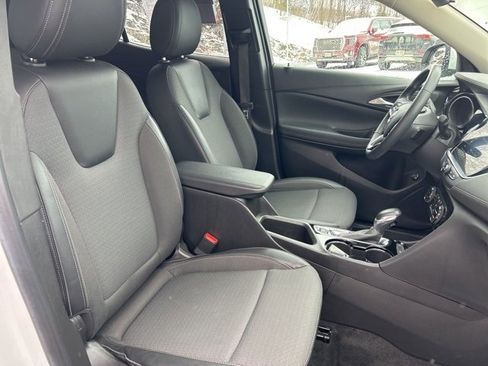 Used 2022 Buick Encore GX Select w/ Sport Touring Package image 8