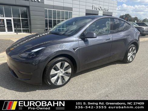 Used 2023 Tesla Model Y Long Range AWD/4WD image 28