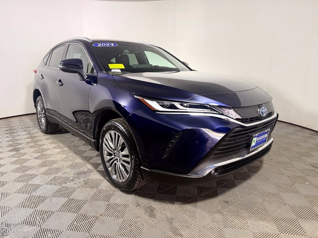 Used 2024 Toyota Venza XLE AWD/4WD image 9