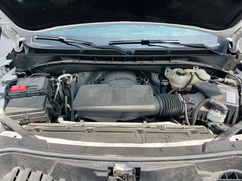 Used 2021 GMC Yukon XL SLT w/ Rear Media and Nav Package AWD/4WD image 30