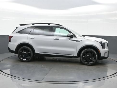 Used 2025 Kia Sorento SX AWD/4WD image 10