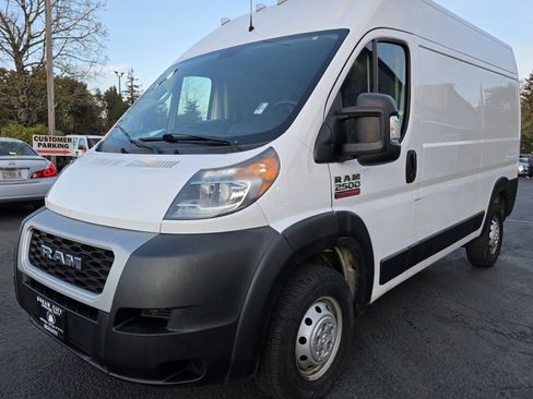 Used 2019 RAM ProMaster 2500 FWD image 1