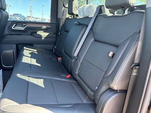 New 2026 GMC Sierra 2500 Denali w/ Denali Reserve Package AWD/4WD image 18