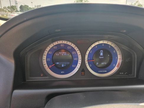 Used 2011 Volvo XC60 3.2 R-Design image 10