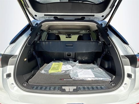 New 2026 Mitsubishi Outlander SE image 29