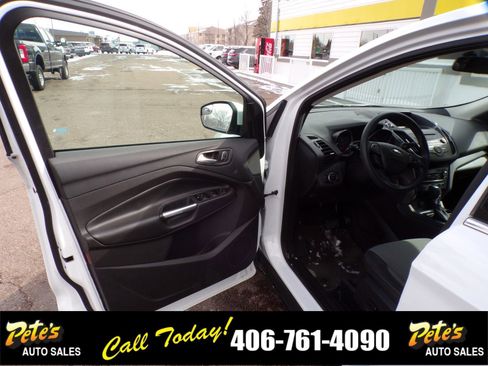 Used 2017 Ford Escape SE image 19