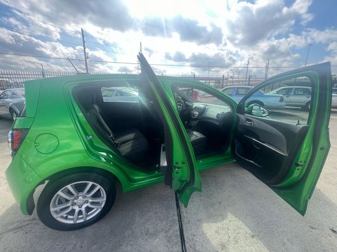 Used 2016 Chevrolet Sonic LT w/ Fun and Sun Package image 32