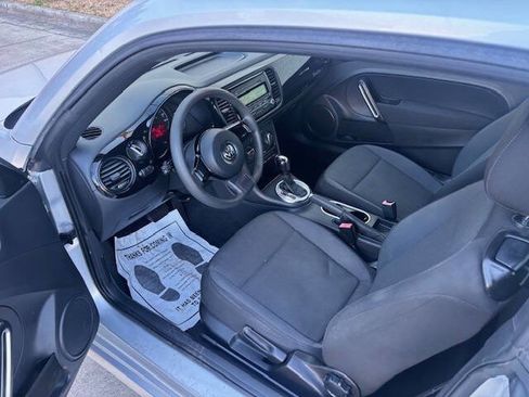 Used 2012 Volkswagen Beetle 2.5 image 7