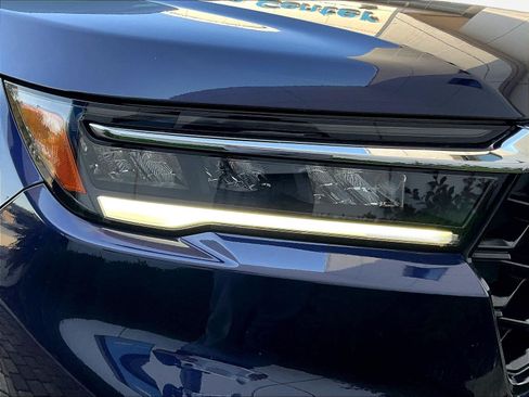 Used 2024 Honda Pilot Touring image 33