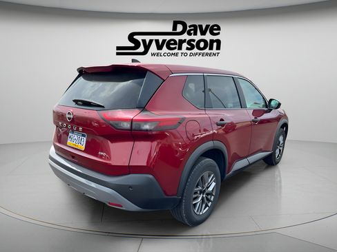 Used 2023 Nissan Rogue S AWD/4WD image 4