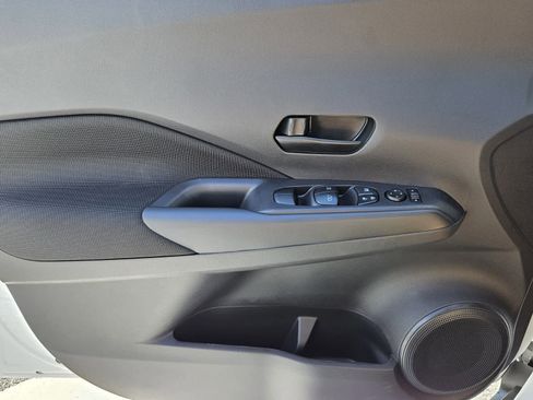 New 2025 Nissan Kicks Play S image 15