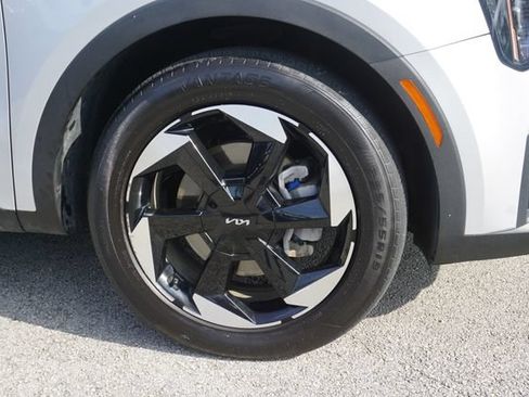 Used 2025 Kia Sorento EX FWD image 15