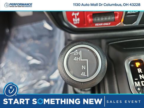 New 2025 Jeep Gladiator Willys image 24