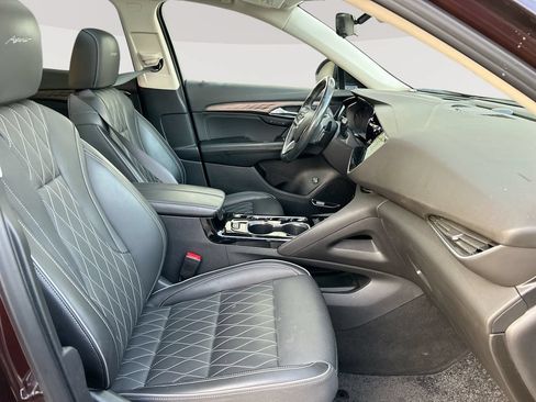 Used 2023 Buick Envision Avenir AWD/4WD image 31