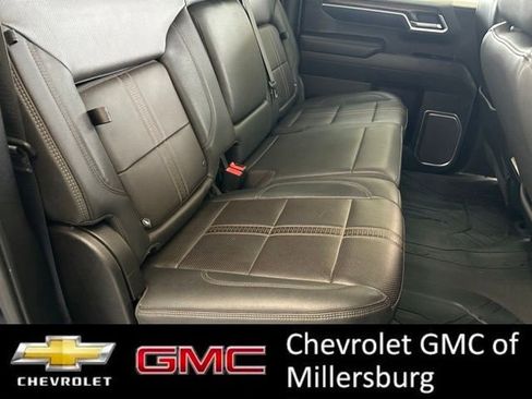 Used 2022 Chevrolet Silverado 1500 High Country w/ Technology Package AWD/4WD image 36