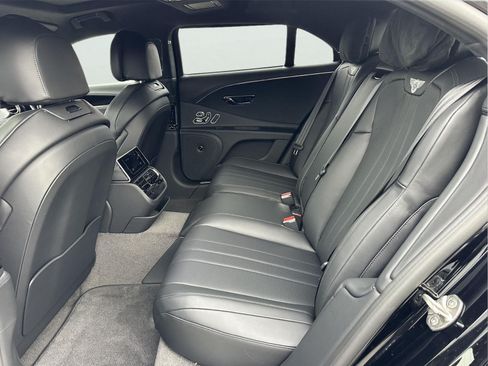 New 2026 Bentley Flying Spur V8 AWD/4WD image 31