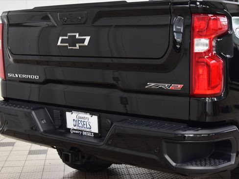 Used 2024 Chevrolet Silverado 1500 ZR2 w/ Technology Package AWD/4WD image 21