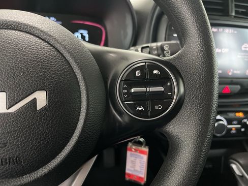 Used 2023 Kia Soul LX w/ LX Technology Package FWD image 8
