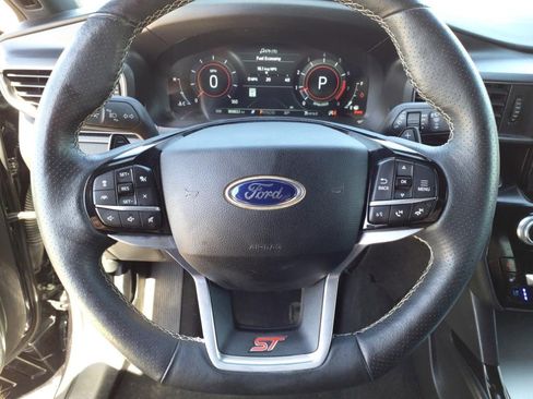 Used 2023 Ford Explorer ST w/ Equipment Group 401A image 8