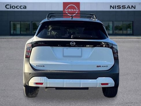 New 2026 Nissan Kicks SR w/ Cold Weather Package AWD/4WD image 4