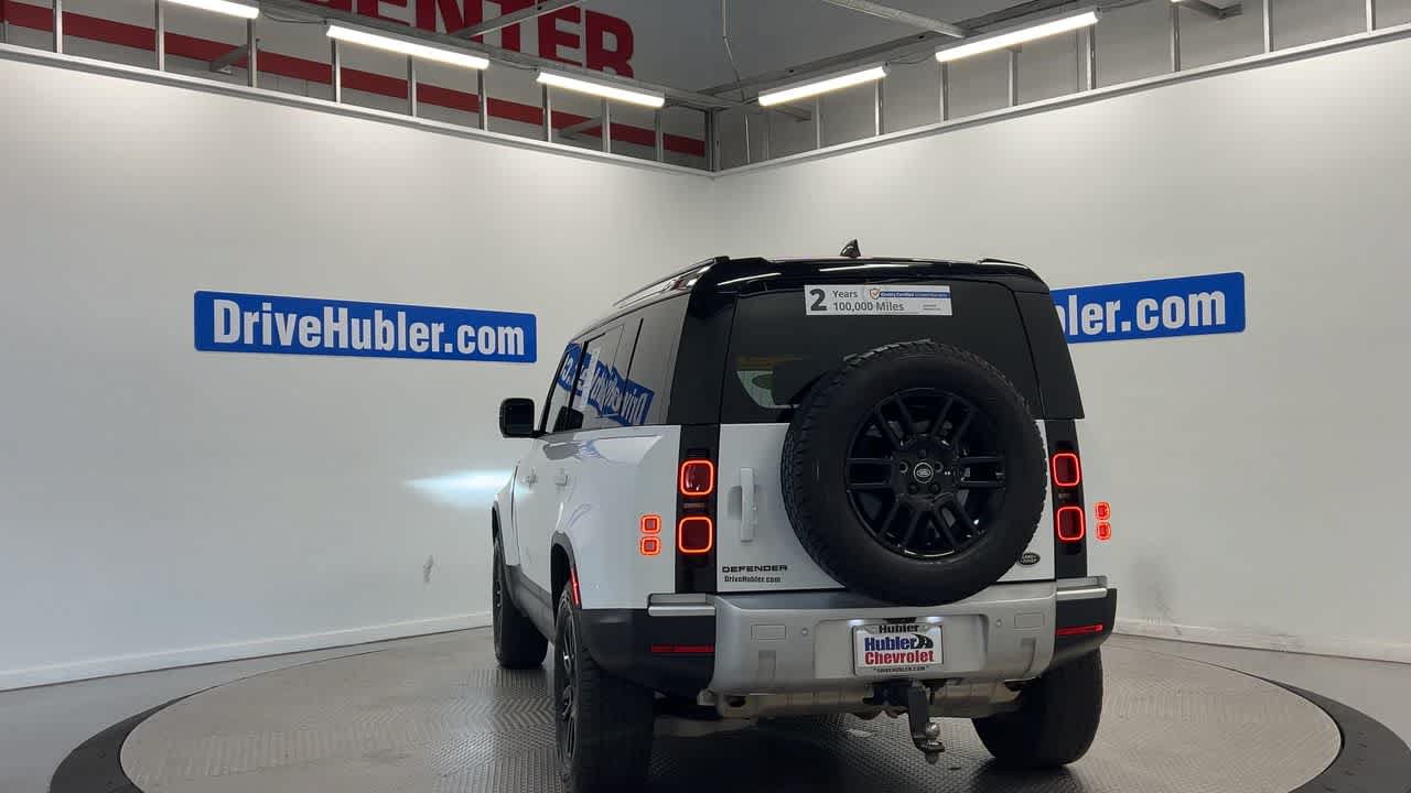 Used 2023 Land Rover Defender 110 S AWD/4WD image 9