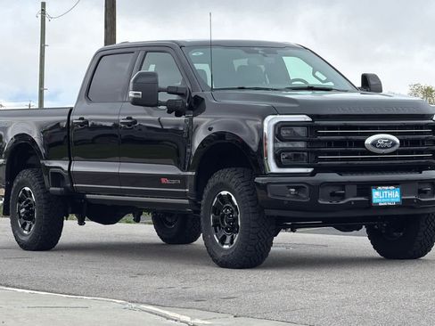 New 2026 Ford F350 Platinum w/ Tremor Off-Road Package AWD/4WD image 16